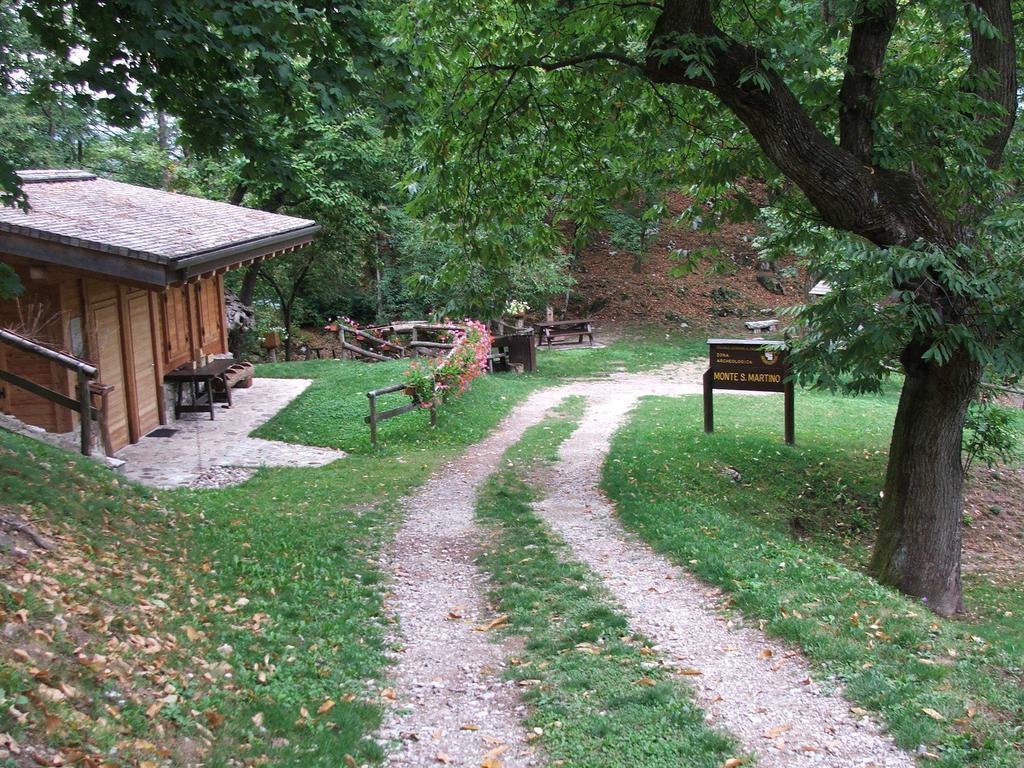 Antica Casa Ortensia Riva del Garda Ruang foto
