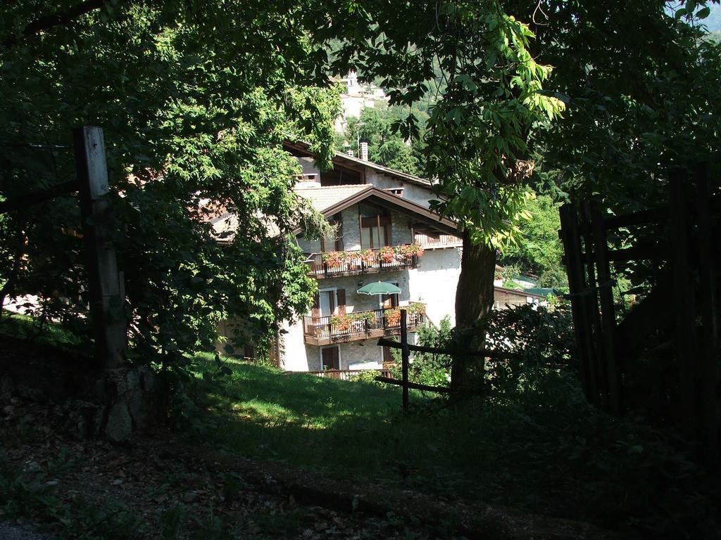 Antica Casa Ortensia Riva del Garda Bagian luar foto