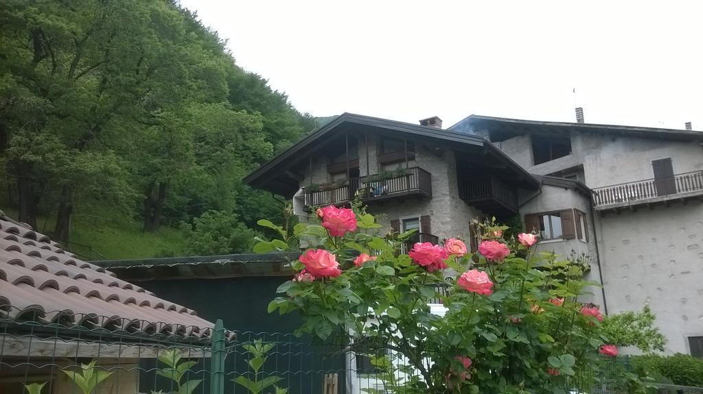 Antica Casa Ortensia Riva del Garda Ruang foto
