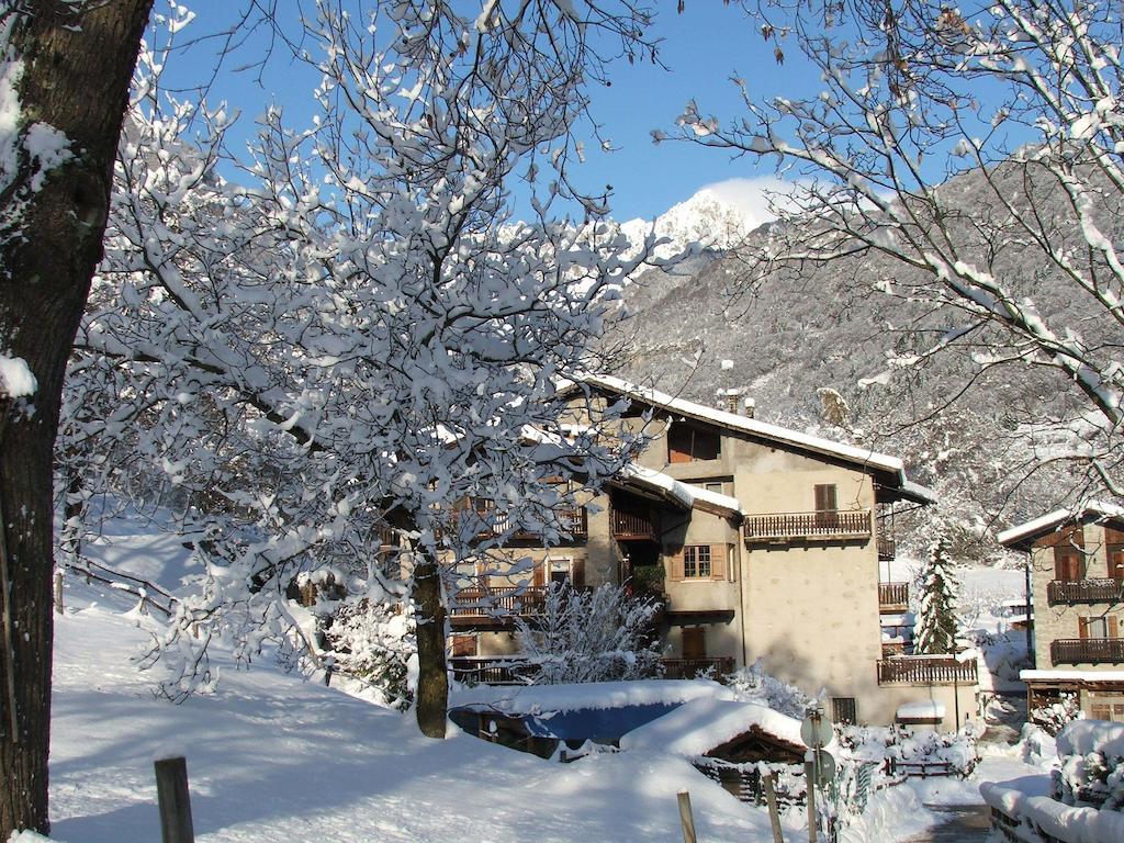 Antica Casa Ortensia Riva del Garda Ruang foto