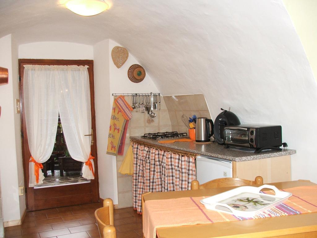 Antica Casa Ortensia Riva del Garda Bagian luar foto