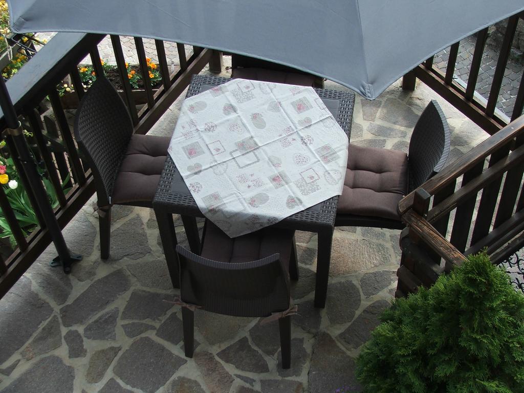 Antica Casa Ortensia Riva del Garda Bagian luar foto