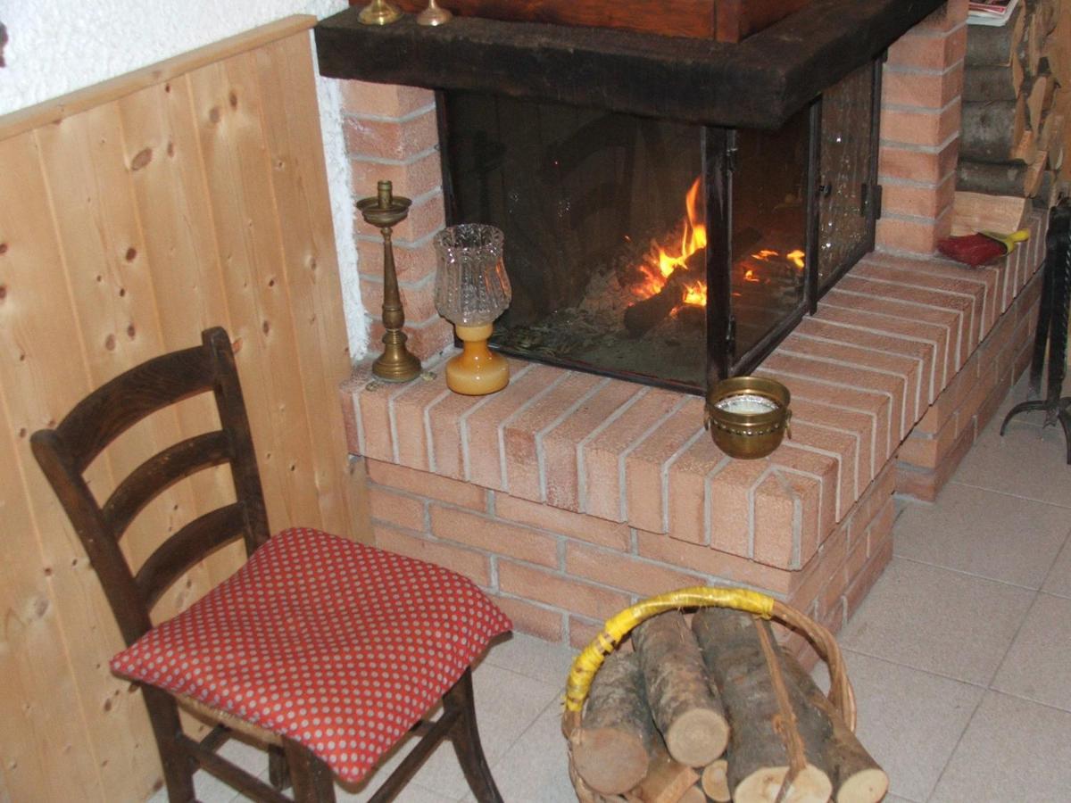 Antica Casa Ortensia Riva del Garda Ruang foto