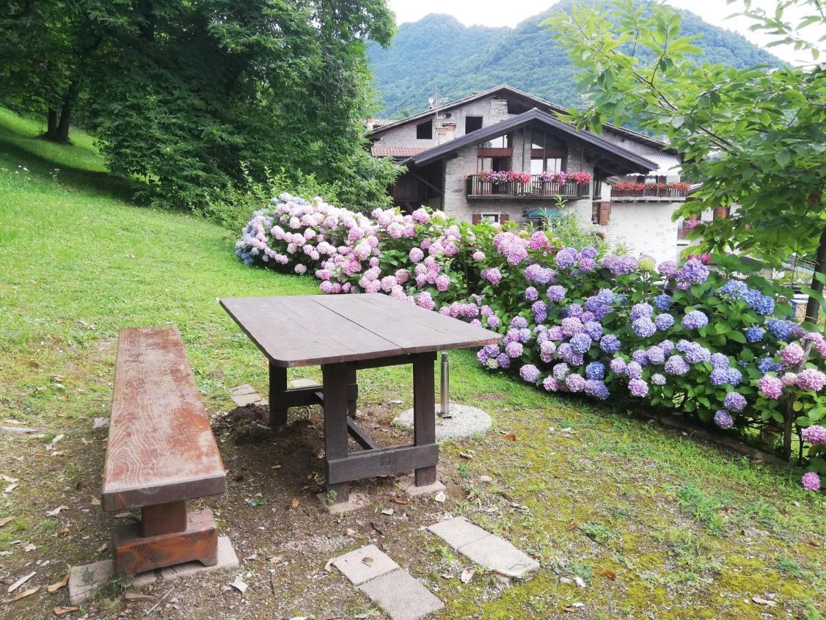 Antica Casa Ortensia Riva del Garda Bagian luar foto